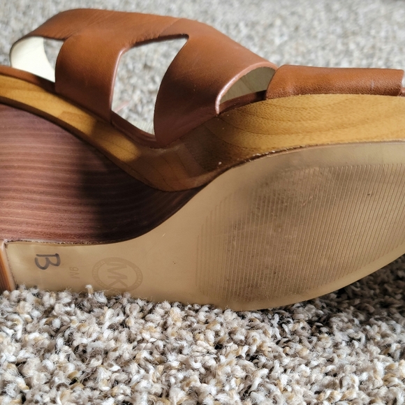 Michael kors wedges - Picture 10 of 12